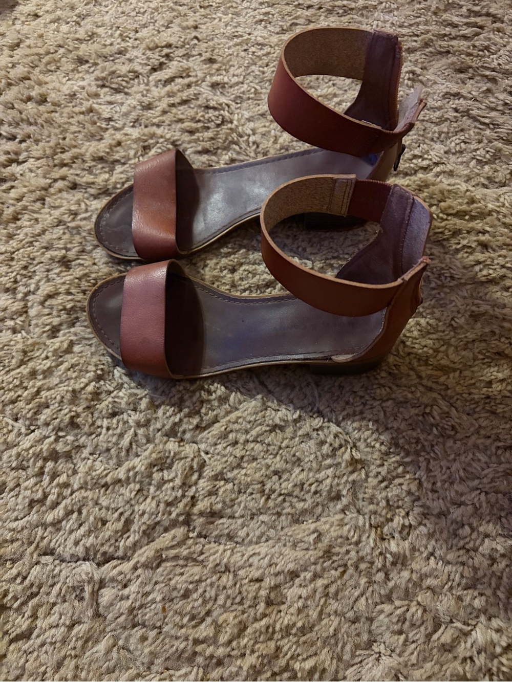 Womenโs Brown Ankle-Strap Sandals